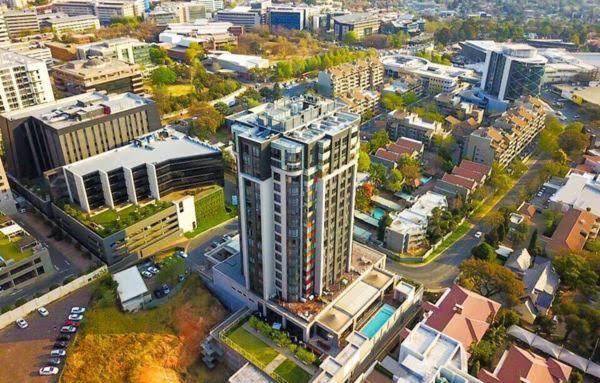 Sandton Skye Apartments Йоханнесбург Экстерьер фото